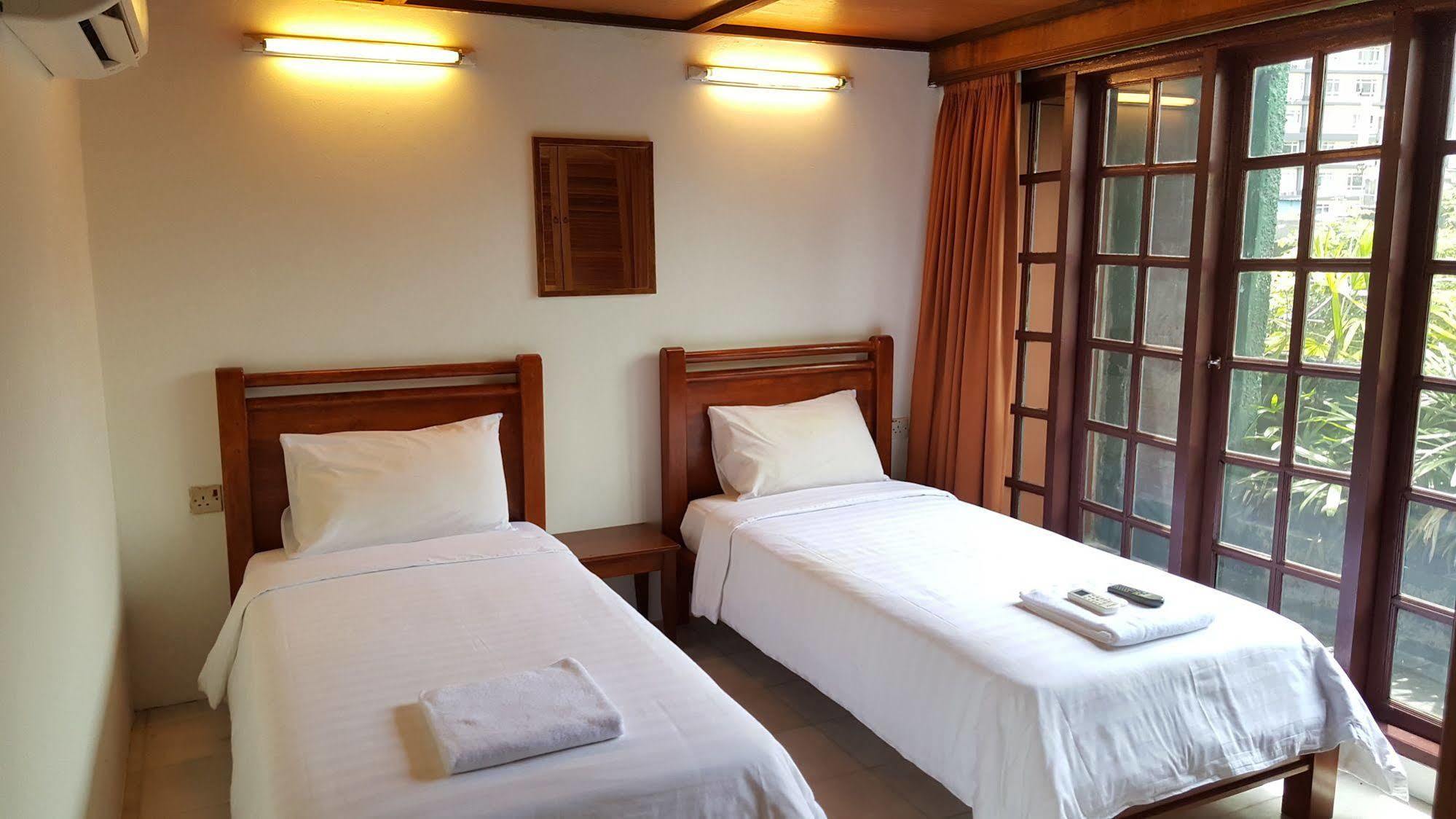 Rainforest Bed & Breakfast Kuala Lumpur Bagian luar foto