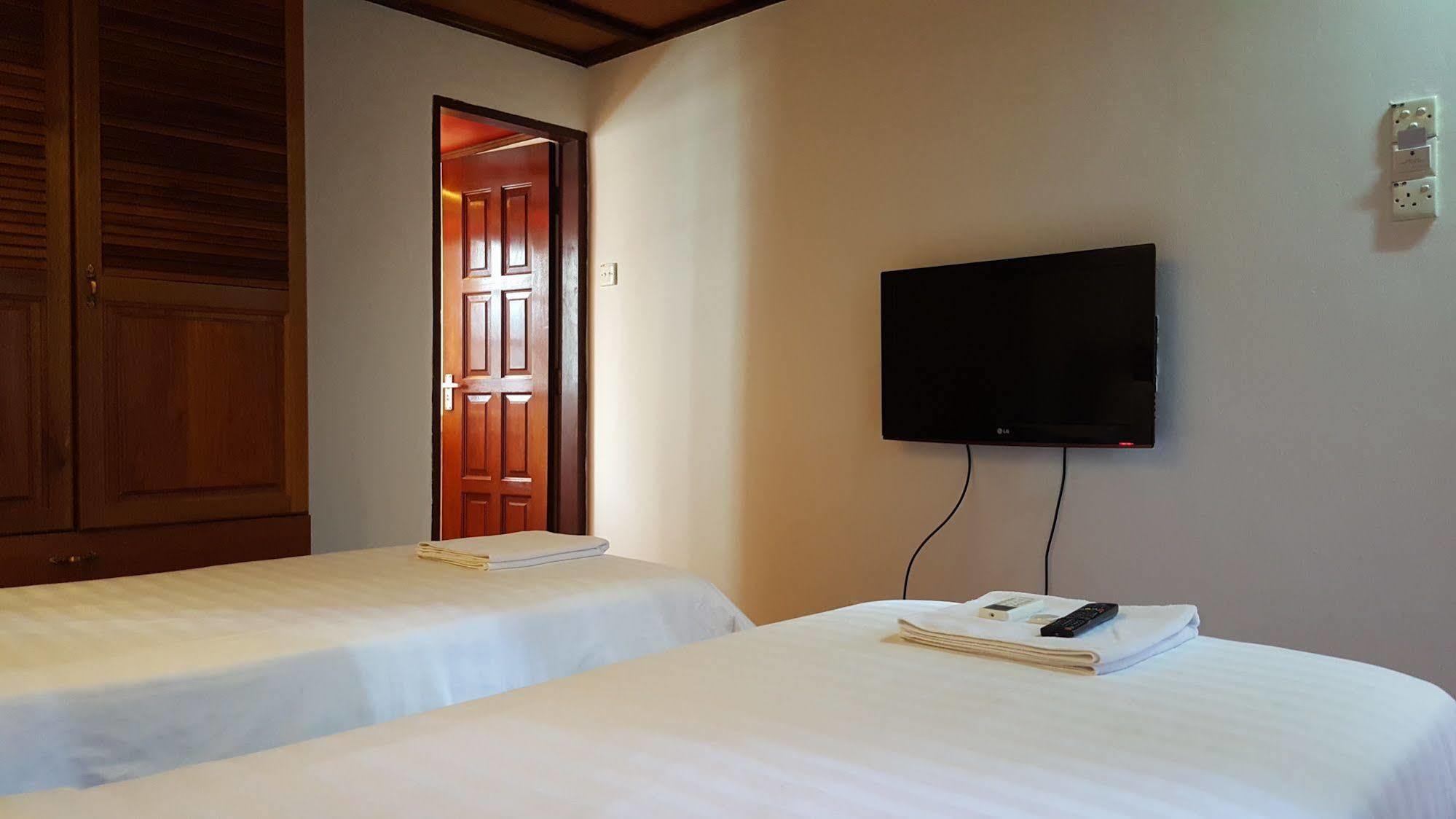 Rainforest Bed & Breakfast Kuala Lumpur Bagian luar foto